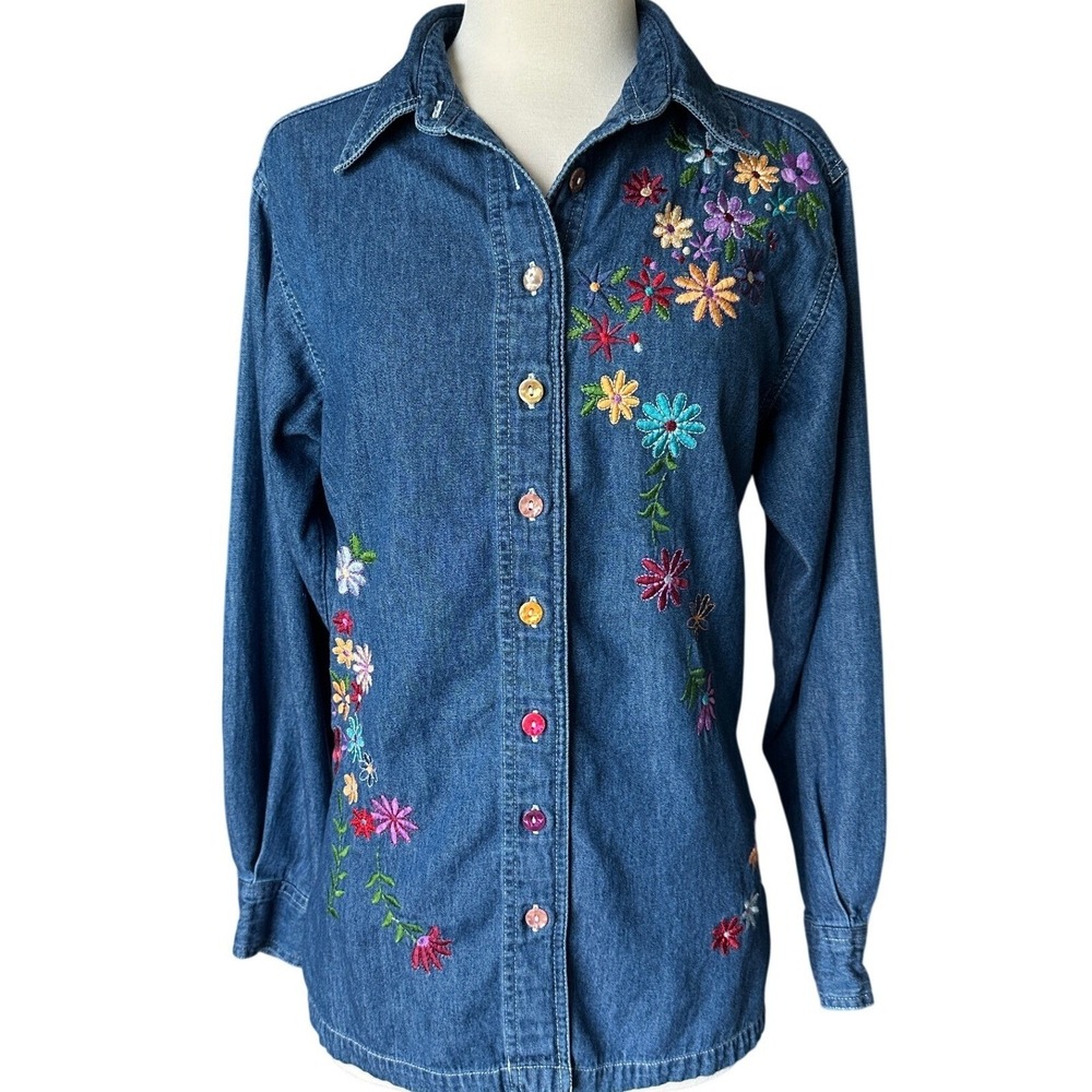 VTG‎ Floral Embroidered Denim Button Down Shirt M Boho Cottagecore Coloful Fun